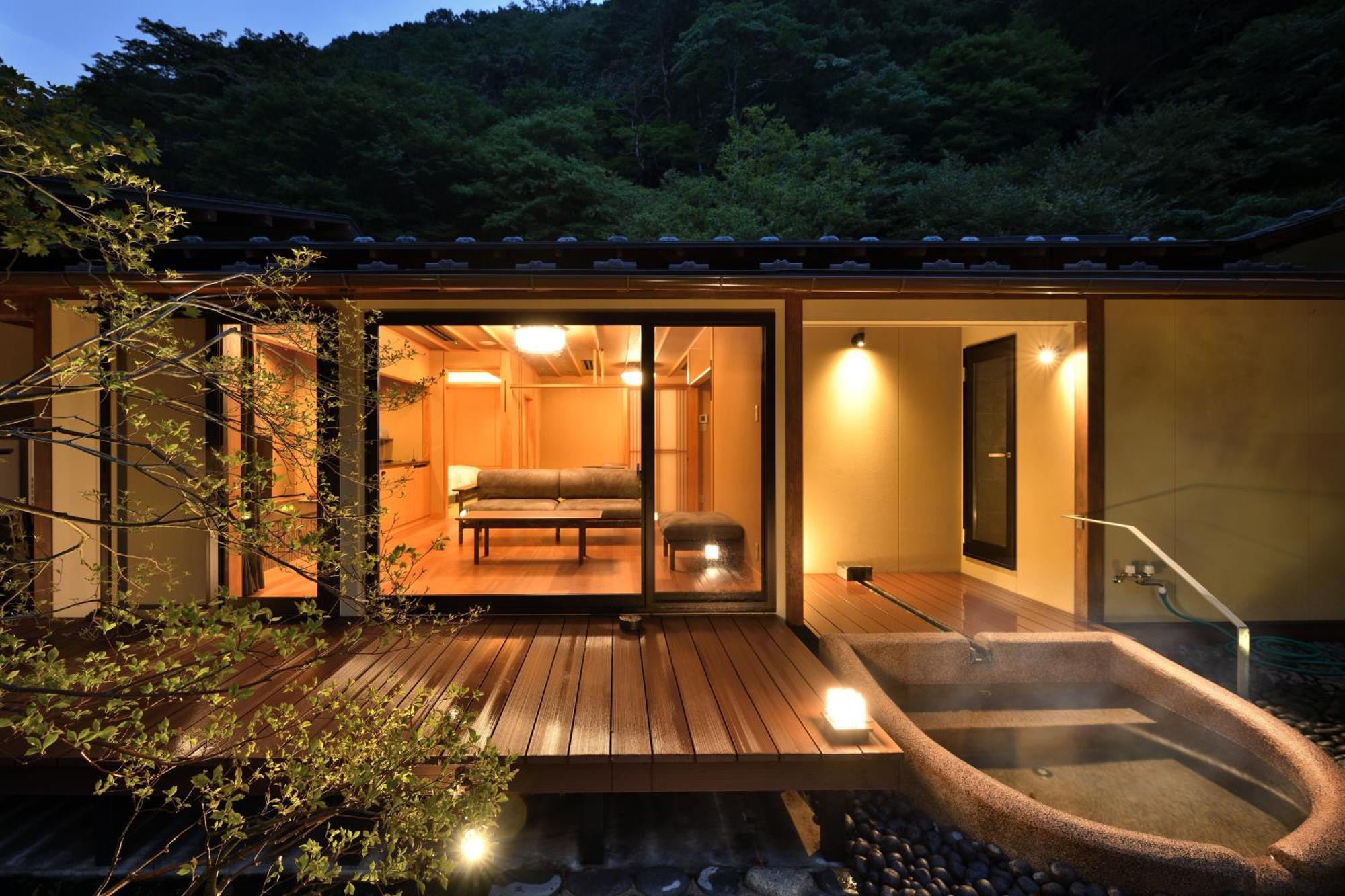 ホテル 鹿覗キセキノ湯　つるや 中之条町 エクステリア 写真